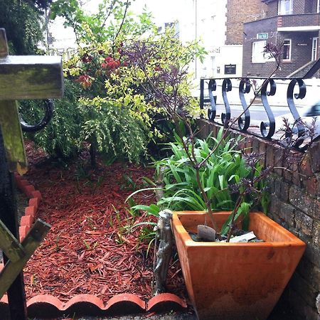 Castle House Guest House Dover Bagian luar foto